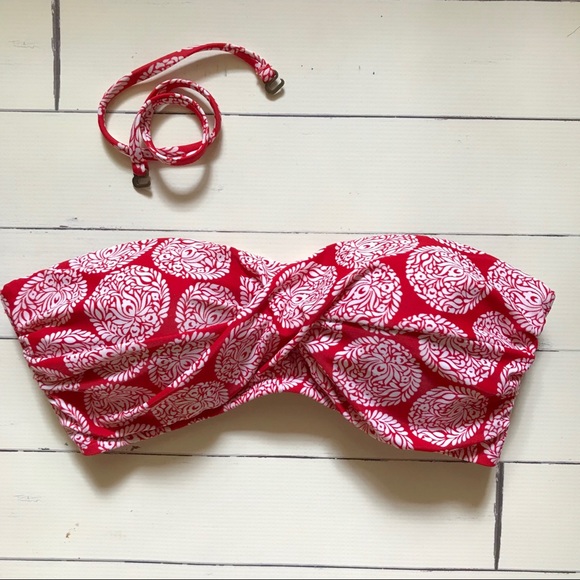 👙 Red and white padded bikini top - Picture 2 of 6